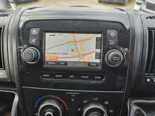 Peugeot Boxer BlueHDi 335 Professional L3H2 Euro 6 140ps 