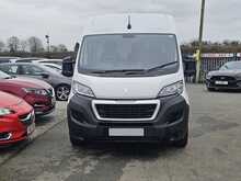 Peugeot Boxer BlueHDi 335 Professional L3H2 Euro 6 140ps 