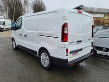 Renault Trafic dCi ENERGY 27 Sport Nav L1H1 Euro 6 125ps 