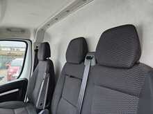 Peugeot Boxer BlueHDi 335 Professional L2H2 Euro 6 140ps 2019 