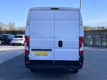 Peugeot Boxer BlueHDi 435 Professional Premium + L4H2 Euro 6 140ps 2023 