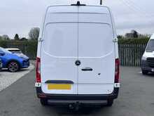 Mercedes-Benz Sprinter 315 CDI Progressive RWD L2H2 Euro 6 150ps 2022 