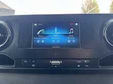 Mercedes-Benz Sprinter 315 CDI Progressive RWD L2H2 Euro 6 150ps 2022 