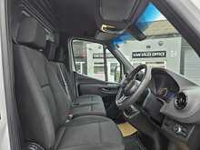 Mercedes-Benz Sprinter 315 CDI Progressive L2H2 Euro 6 150ps AC 2022 