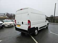 Peugeot Boxer BlueHDi 335 Professional L2H2 Euro 6 130ps 