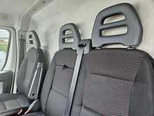 Peugeot Boxer BlueHDi 335 Professional L2H2 Euro 6 130ps 