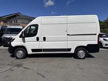 Peugeot Boxer BlueHDi 335 Professional L2H2 Euro 6 130ps 