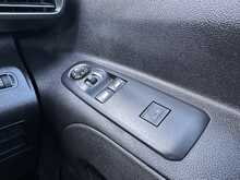 Peugeot Partner BlueHDi 950 Professional Premium + L2 Euro 6 2023 