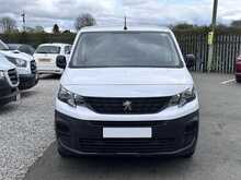 Peugeot Partner BlueHDi 950 Professional Premium + L2 Euro 6 2023 