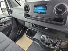 Mercedes-Benz Sprinter 315 CDI Premium L2H2 Euro 6 150ps AC 2023 