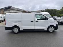 Vauxhall Vivaro Turbo D 3100 Dynamic L2H1 Euro 6 145ps AC 2023 