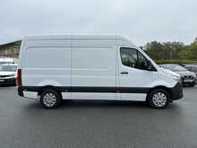 Mercedes-Benz Sprinter 315 CDI Premium L2H2 Euro 6 150ps AC 2023 
