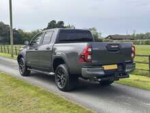 Toyota Hilux D-4D-h Invincible X 