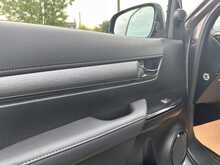 Toyota Hilux D-4D-h Invincible X 