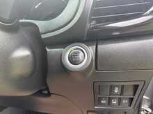 Toyota Hilux D-4D-h Invincible X 