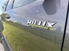 Toyota Hilux D-4D-h Invincible X 