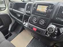 Peugeot Boxer BlueHDi 335 Professional L3H2 Euro 6 140ps 2022 