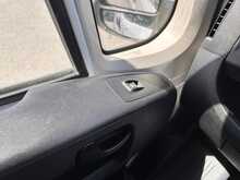 Peugeot Boxer BlueHDi 335 Professional Premium + L3H2 Euro 6 140ps 2023 