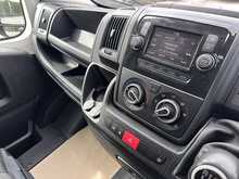 Peugeot Boxer BlueHDi 335 Professional L3H2 Euro 6 140ps 2021 
