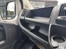 Peugeot Boxer BlueHDi 335 Professional L3H2 Euro 6 140ps 2022 