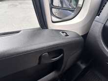 Peugeot Boxer BlueHDi 335 Professional L3H2 Euro 6 140ps 2022 