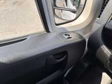 Peugeot Boxer BlueHDi 435 Professional Premium + L4H2 Euro 6 140ps 2024 