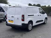 Peugeot Partner BlueHDi 950 Professional Premium L2 Euro 6 2022 