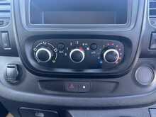Renault Trafic dCi ENERGY 30 Business L2H1 Euro 6 120ps AC 2021 