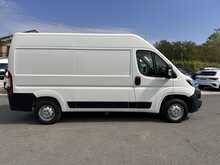 Peugeot Boxer BlueHDi 335 Professional L2H2 Euro 6 140ps 