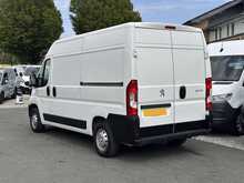 Peugeot Boxer BlueHDi 335 Professional L2H2 Euro 6 140ps 