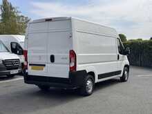 Peugeot Boxer BlueHDi 335 Professional L2H2 Euro 6 140ps 