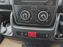 Peugeot Boxer BlueHDi 335 Professional L2H2 Euro 6 140ps 