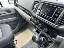 Volkswagen Crafter TDI CR35 Trendline L2H2 Euro 6 140ps AC 2022 