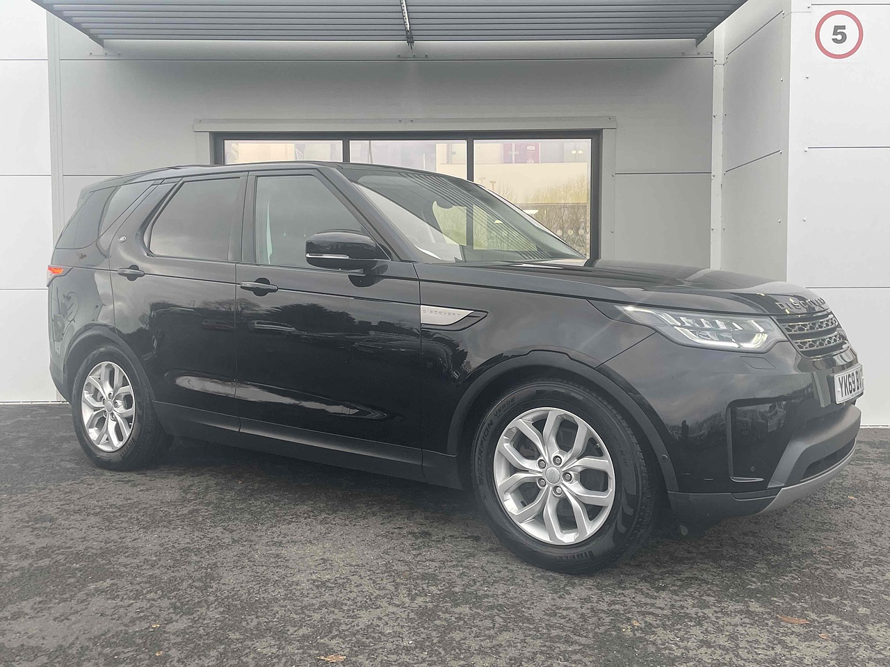 2019 Land Rover Discovery