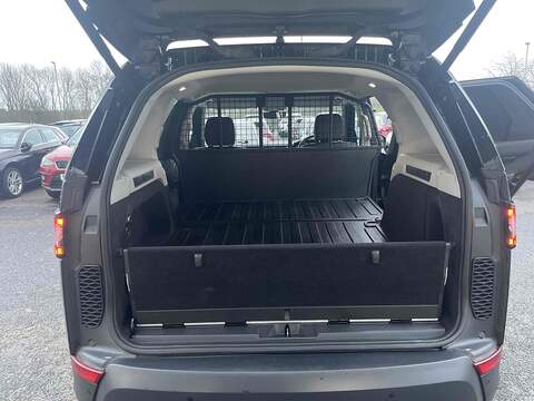 Land Rover Discovery SD4 SE - U3334