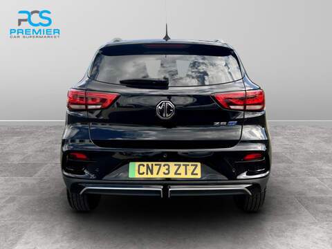 MG MG ZS Trophy Connect Long Range - U4739