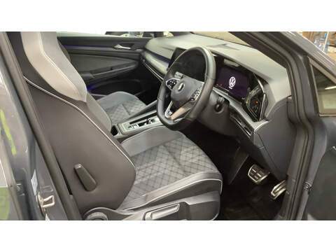 Volkswagen Golf eTSI MHEV R-Line - U5216