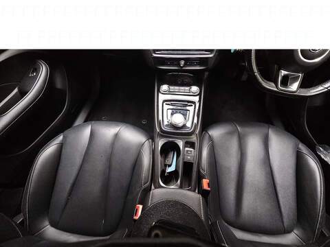 MG MG5 Exclusive Long Range - U5309