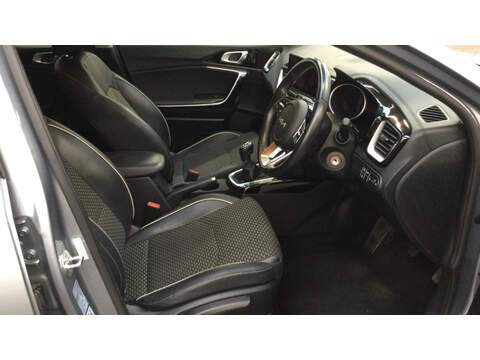 Kia Ceed T-GDi 3 - U5317