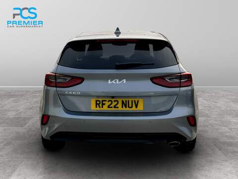 Kia Ceed T-GDi 3 - U5319