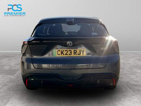 MG MG4 SE Long Range - U5339