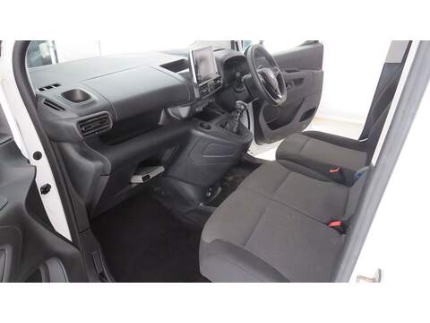 Vauxhall Combo Turbo D 2300 Sportive - U5426