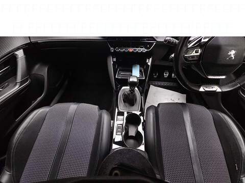 Peugeot 2008 PureTech GT - U5428