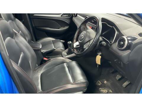 MG MG ZS VTi-TECH Exclusive - U5451