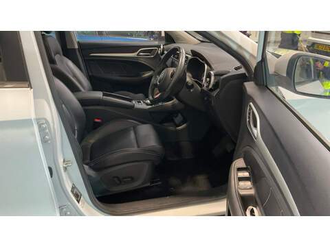 MG MG ZS Exclusive - U5452