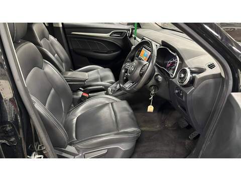 MG MG ZS T-GDI Exclusive - U5455