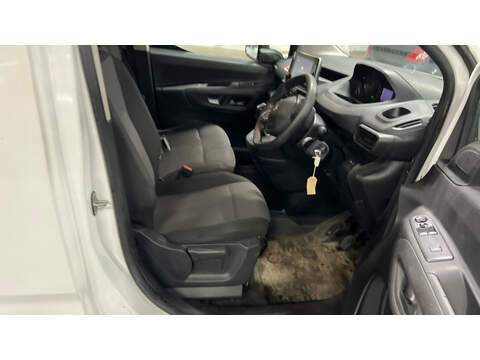 Peugeot Partner BlueHDi 650 Professional - U5474