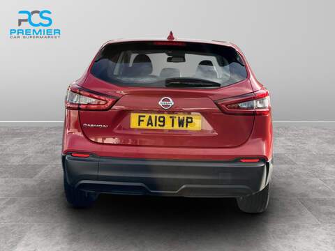 Nissan Qashqai DIG-T Acenta Premium - U5570