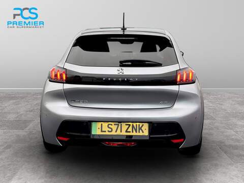 Peugeot E-208 GT - U5638
