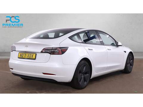 Tesla Model 3 Standard Range Plus - U5639